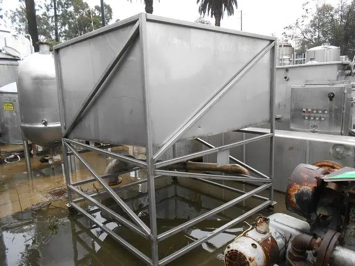 Hopper, 120 CF, S/st, 69" x 69", Slope Bottom, #S742201