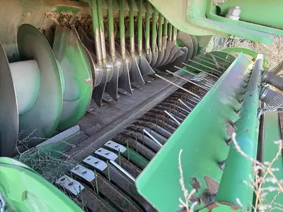USED 2017 JOHN DEERE L340