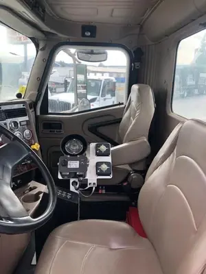 Used 2007 INTERNATIONAL 5600 Flatbed Trucks Washington US | Puget Sound Truck Sales #1546522