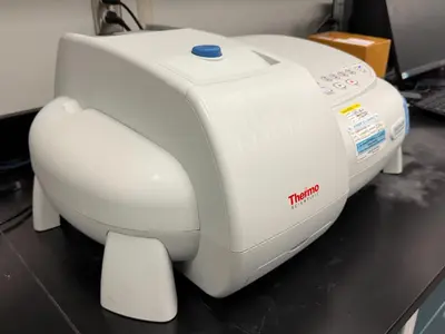 Used _UNKNOWN_ _UNKNOWN_ Spectrophotometer (UV-Vis, Fluor) Rhode Island US | Federal Equipment Company #1347613