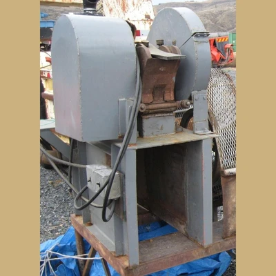 Samson No. 00 Lab Jaw Crusher