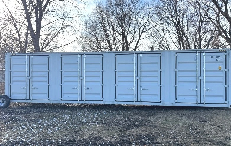 CFGU4046113 // 40 Ft High Cube Sea Container with 4 Sets of Side Doors
