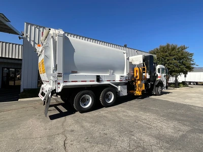 Used 2018 PETERBILT 520 Garbage trucks California US | Big Truck & Equipment #1412196