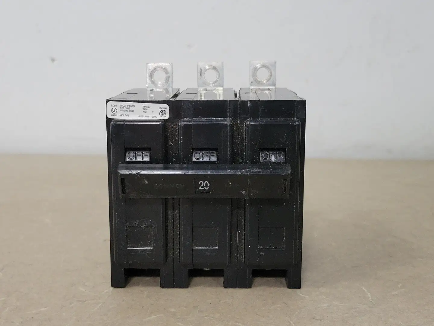 USED EATON BA320