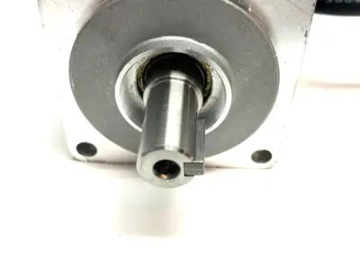 USED ALLEN-BRADLEY SER. A KINETIX COMPACT AC SERVO MOTOR, INV. DUTY