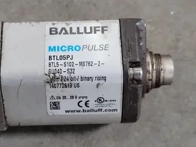USED BALLUFF BTL5-S102-M0762-Z-SU040-S32