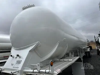 Used 1966 LUBBOCK _UNKNOWN_ Tanker Trailers Indiana US | Lakeshore Equipment Sales #1546594