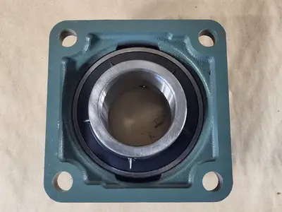 NEW NTN UCFX18