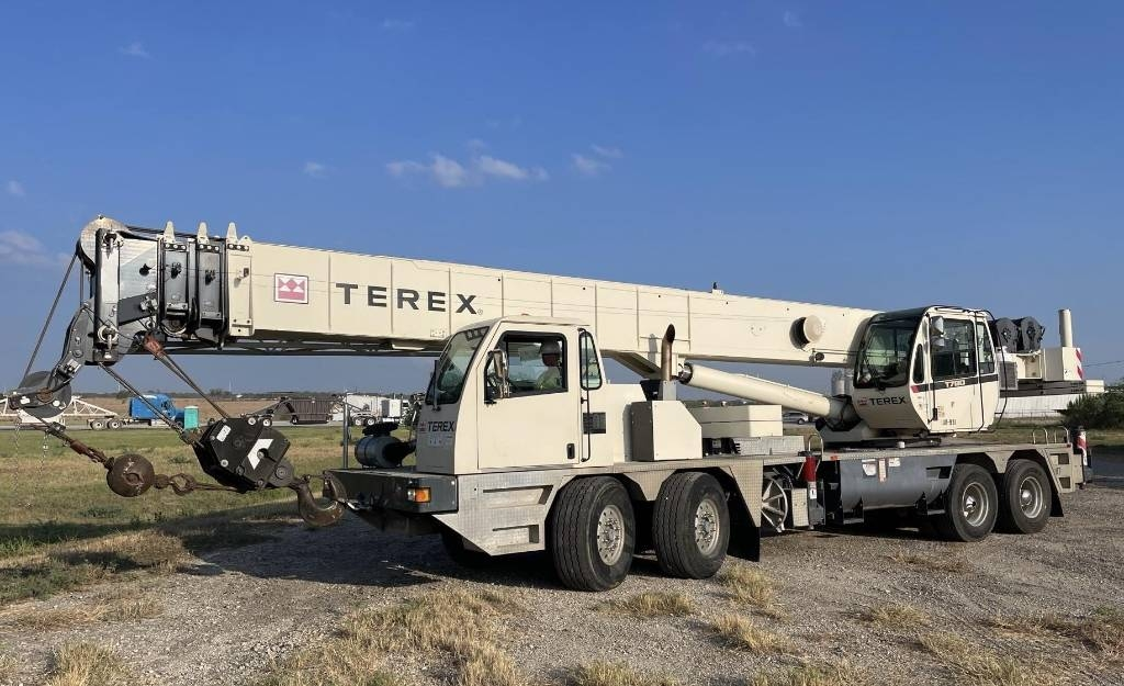 Used 2016 TEREX T 780 Truck-Mounted Cranes Connecticut US | Quality Cranes & Equipment #1485675