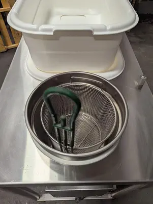 USED AYR KING BREADER