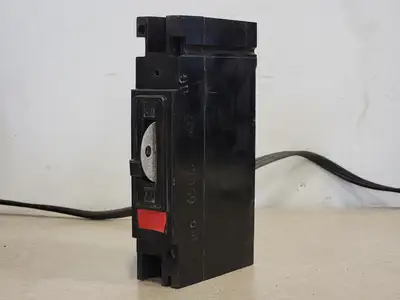 30 Amp, 1 Pole, 277 volts Circuit Breaker