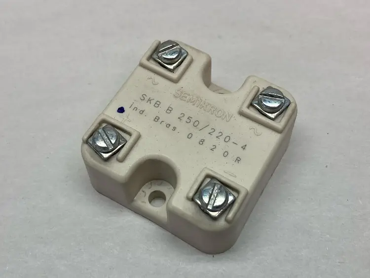 New | in-Stock SEMIKRON SKB B 250/220-4 Miscellaneous Equipment (Electrical & Power) | Surplus Asset Holdings #1200222