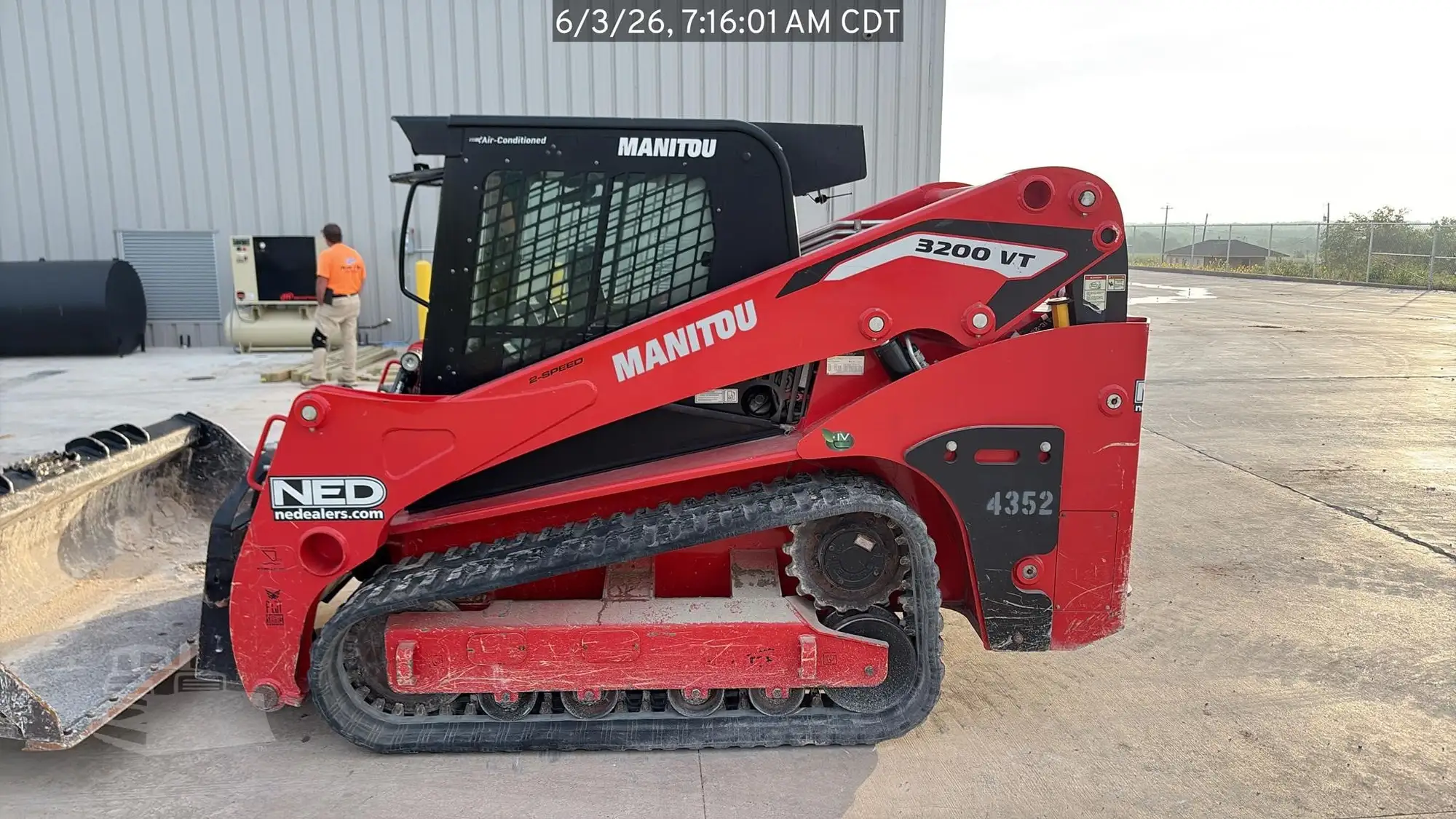 Used 2023 MANITOU 3200VT Compact Track Loaders Texas US | National Equipment Dealers #1422700