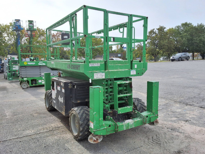 Used 2015 Genie GS-3369 RT Scissor Lifters North Carolina US | Stack Equipment #1550303