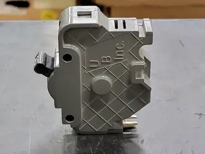 USED UNIQUE BREAKERS INC UBIF120