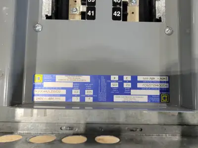 USED SQUARE D NQOD442L225CU