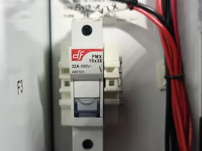 USED SQUARE D MODEL 6