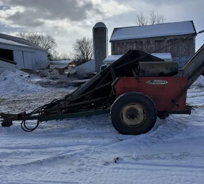 NEW IDEA 325 Harvesting Equipment | Iron Listing (55)