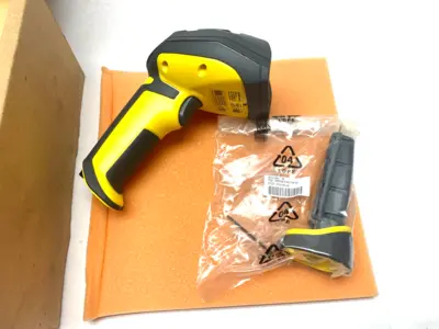 USED COGNEX DATAMAN 8072DL HANDHELD BARCODE SCANNER