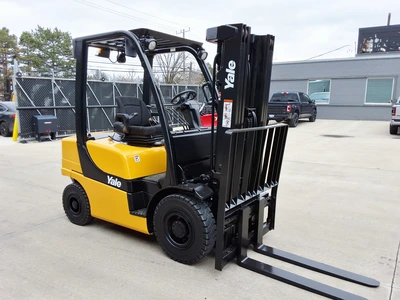 Used 2015 YALE GASOLINE 5,000LBS CAPACITY PNEUMATIC Internal Combustion Forklifts: Pneumatic Tire Michigan US | Miedema Asset Management Group #1263931