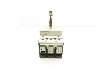 Moeller NZM7-160N Circuit Breaker With Rotary Drive Adaptor 160A 690VAC 3 Pole