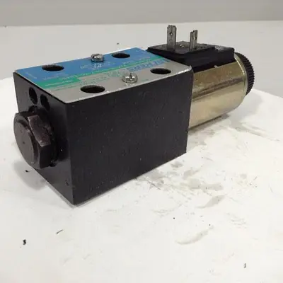 USED VICKERS DG4V3S22AMUHL760EN490