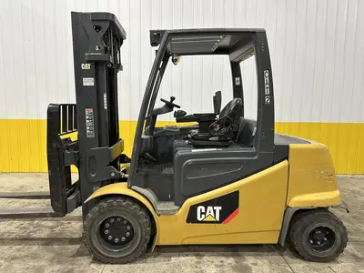 USED CAT