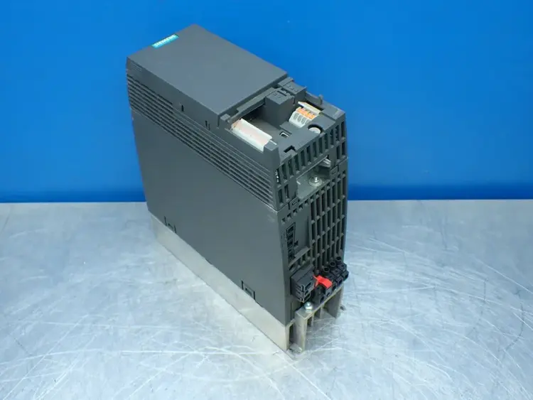 Used SIEMENS 6SL32101KE118AF1 Variable Speed Drives Ohio US | HGR 24 #1150871