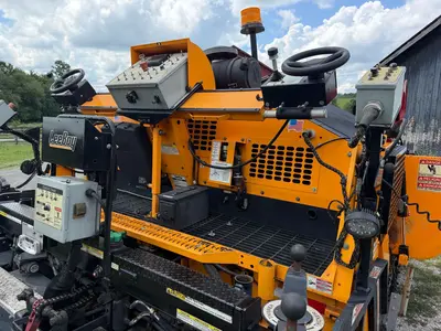 Used 2022 LEEBOY 8515E Asphalt Pavers Kentucky US | Proxy Equipment #1388973