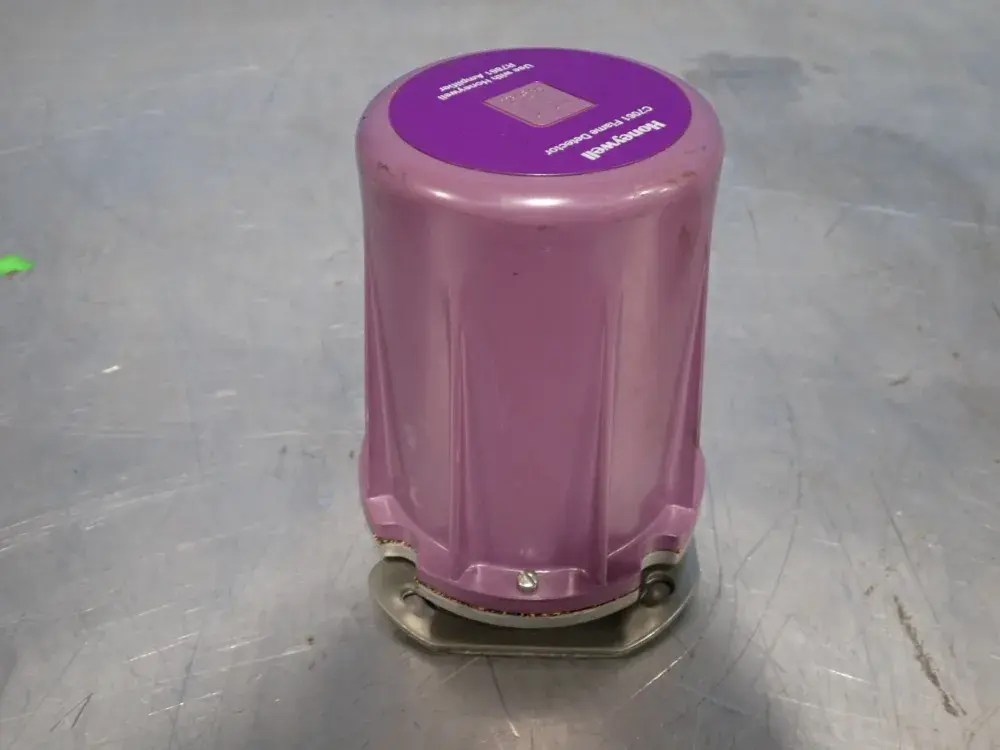 USED HONEYWELL C7061A1038