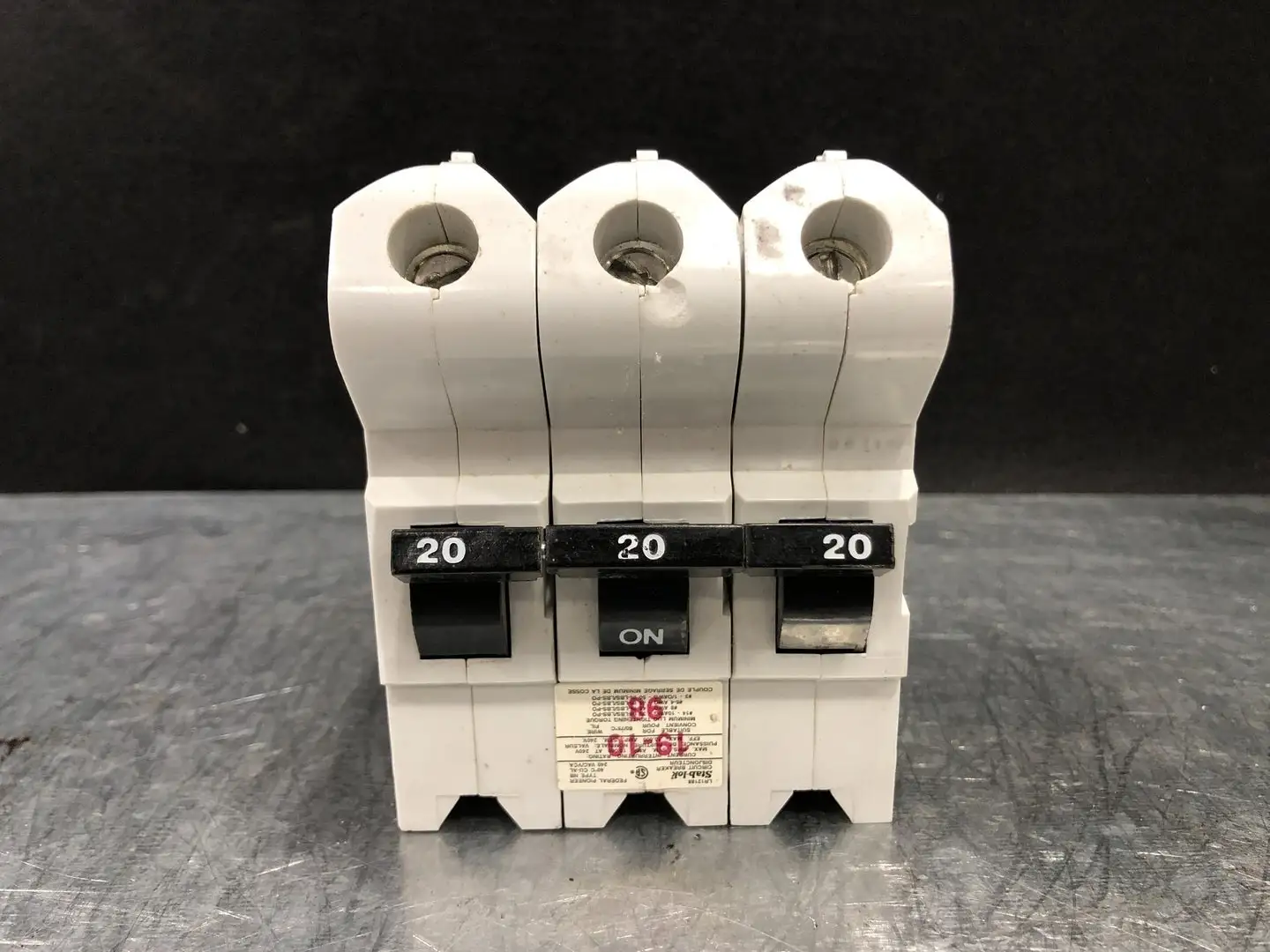 Used FEDERAL PIONEER NB320 Switchgears British Columbia CA | Lenmark #244005