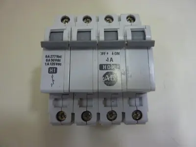 USED ALLEN BRADLEY 1492-CB3/H040 SER B