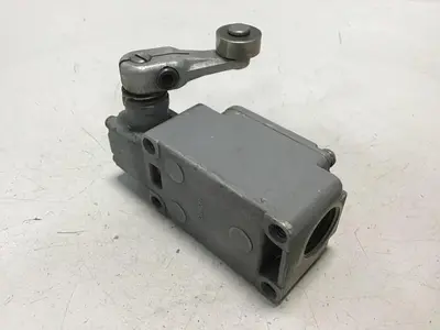 USED OMRON WLCA2-2