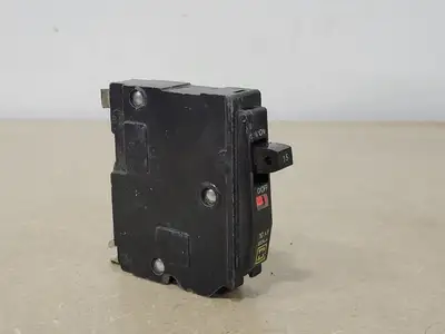 USED SQUARE D QO115