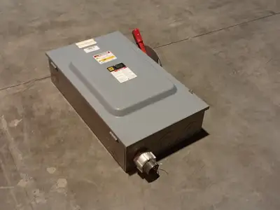 USED SQUARE D CH324N