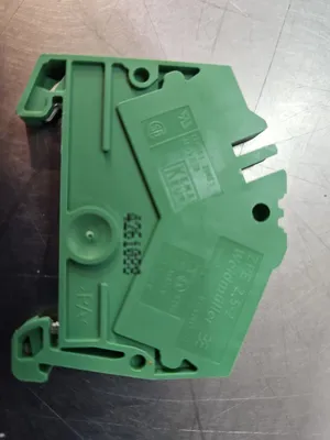 Weidmuller ZPE 2.5-2/3AN Terminal Block. Loc 4E-8