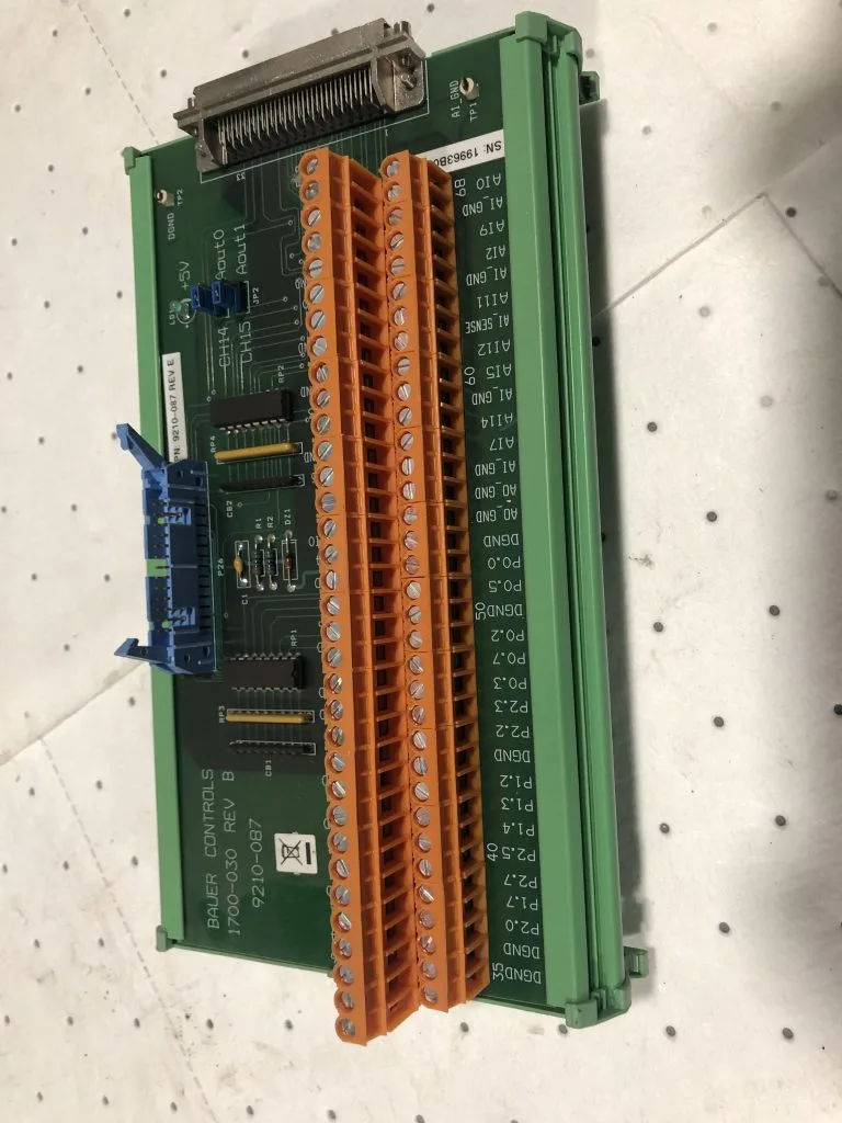 9210-087 REV E PC BOARD 1700-030 Bauer Controls