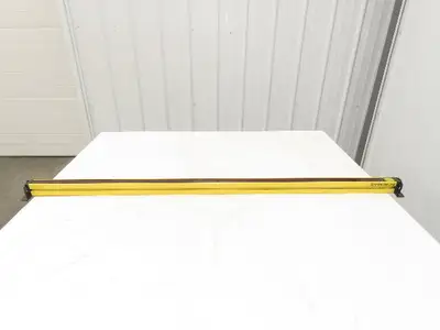 Banner SLSE30-1200Q8 EZ Screen Safety Light Curtain Emitter 1200mm 24VDC
