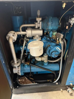 Kobelco 654654645622222 Rotary Screw Air Compressors | Amiron Machinery (10)