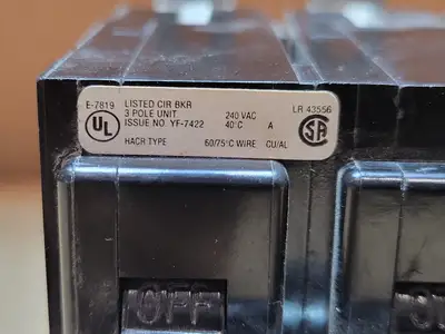 USED CUTLER-HAMMER BAB3015H