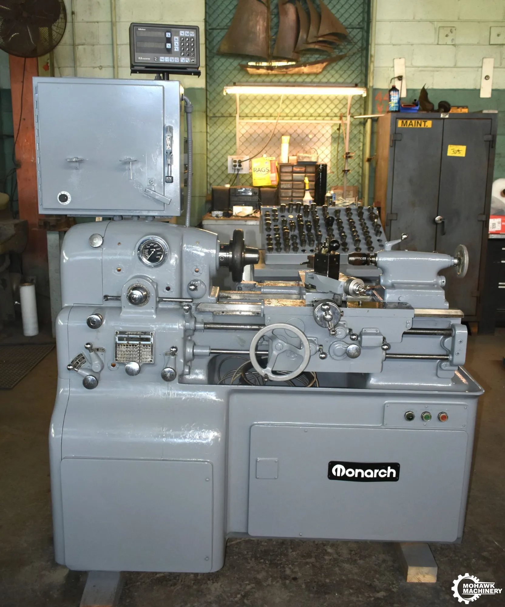 12.5" x 20" MONARCH "10EE" TOOLROOM PRECISION ENGINE LATHE w/TAPER ATTACHMENT - TOOLING