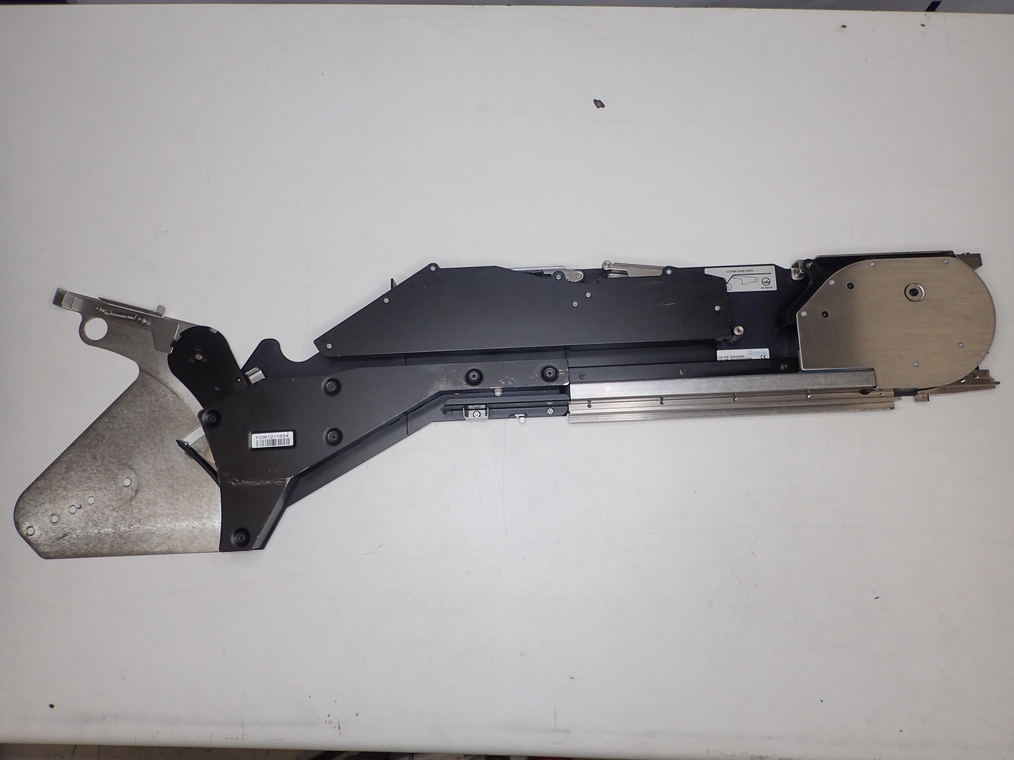 USED UNIVERSAL 16MM HP GOLD SPLICEABLE TAPE FEEDER