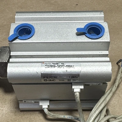 NEW SMC CDQ2B50-30DMZ-M9BAVL