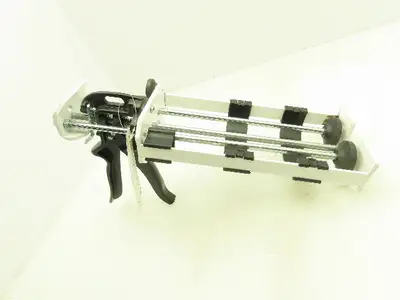 Granger 5UXR2 Manual Dispensing Cartridge Gun Dual Cartridge Epoxy 300/300ml