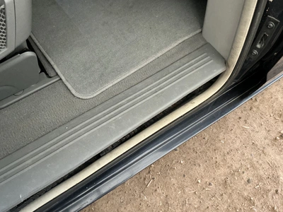 USED 2009 CHRYSLER TOWN AND COUNTRY