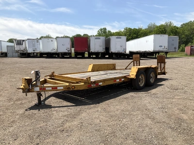 2002 Towmaster 18’ Tandem Axle Tilt Trailer