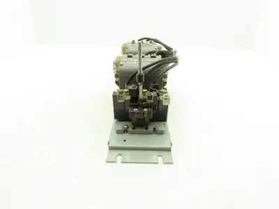 Furnas 22FP32AFE3 Reversing Motor Starter 25Hp Size 2 Max 45A 600 VAC Overload