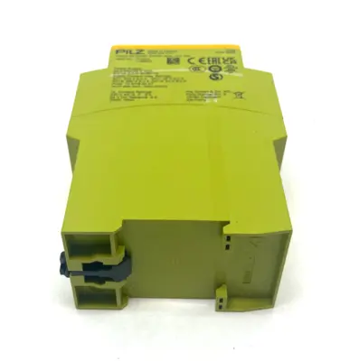 USED PILZ STANDALONE SAFETY RELAY 1/2-CHAN PNOZ X3 24VAC 24VDC 3N/O 1N/C 1S