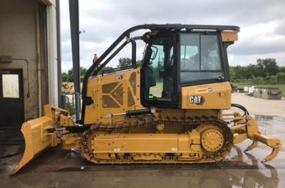 USED 2023 Caterpillar D1