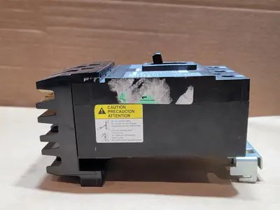 USED SQUARE D QDA32090